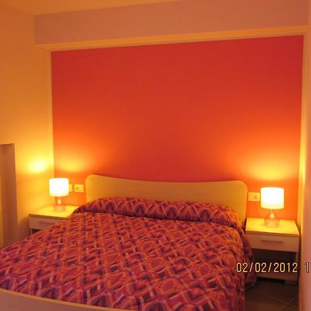 B&B Notte E Di Monasterolo del Castello Екстер'єр фото