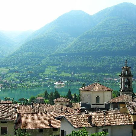 B&B Notte E Di Monasterolo del Castello Екстер'єр фото